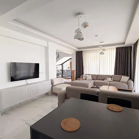 Art Sapanca, Modern With Heated Pool Villa *
