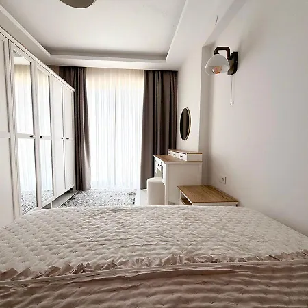 Villa Art Sapanca, Modern With Heated Pool