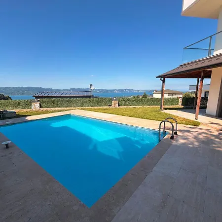 Art Sapanca, Modern With Heated Pool *