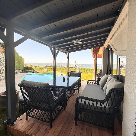 Villa Art Sapanca, Modern With Heated Pool