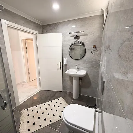 Villa Art Sapanca, Modern With Heated Pool Sapanca